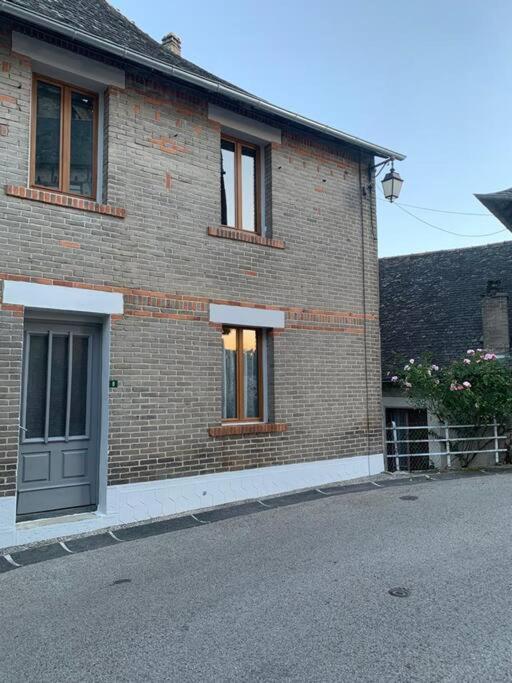 Maison De Village Avec Vue 4/5 Personnes Lou Rouchou Voutezac Eksteriør bilde